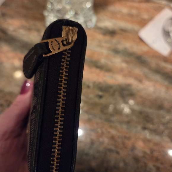 Coach Brown And Black Wallet - Picture 4 of 8